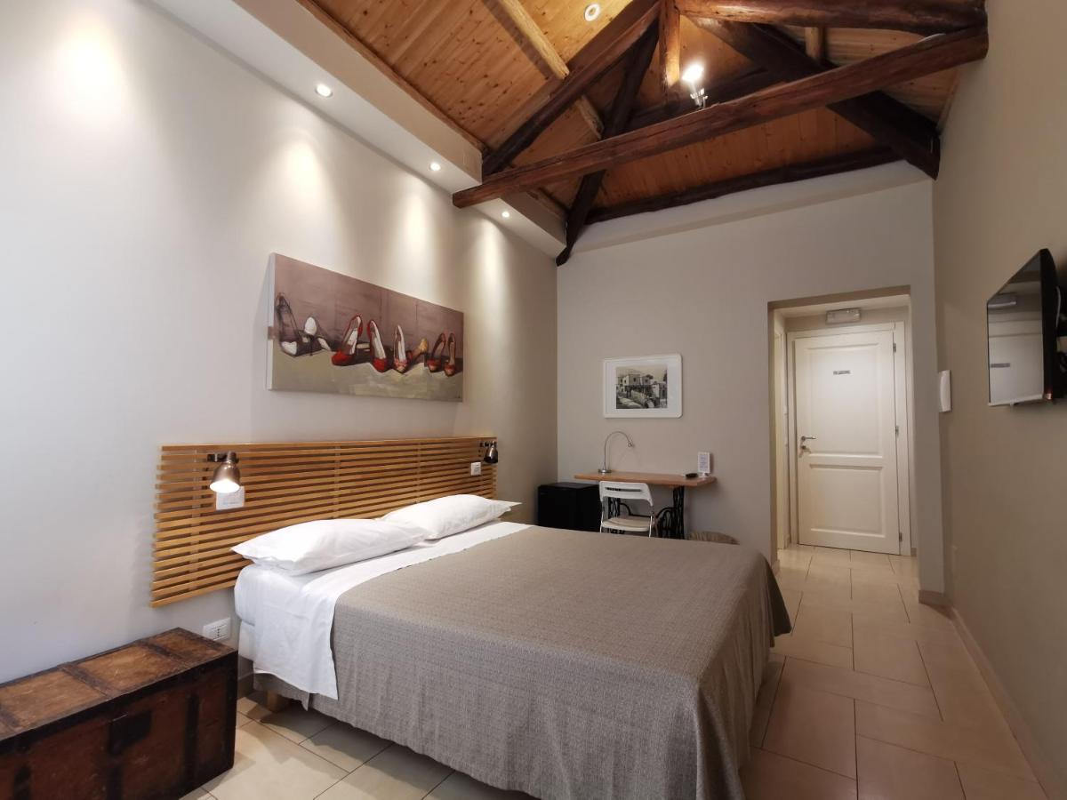 B&B Re Umberto Milazzo Exterior photo